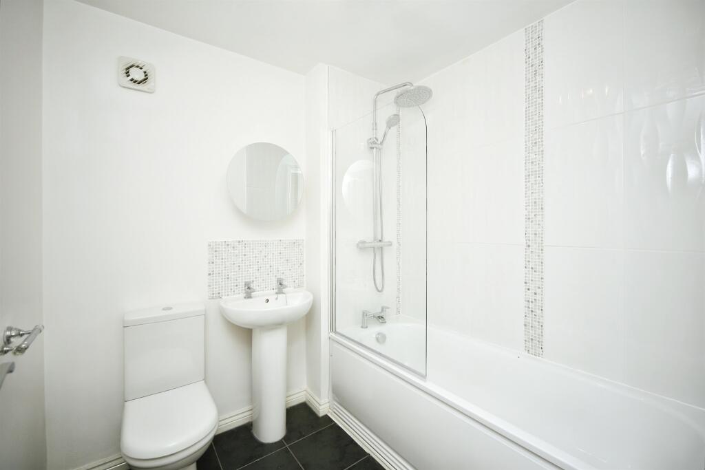 Additional property image - Warwick Road, Henley-In-Arden