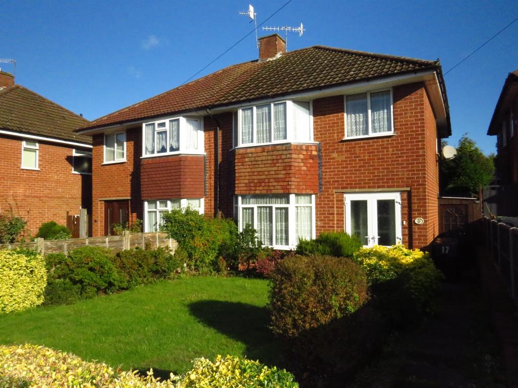 3 bedroom semidetached house for sale in Braces Lane, Marlbrook