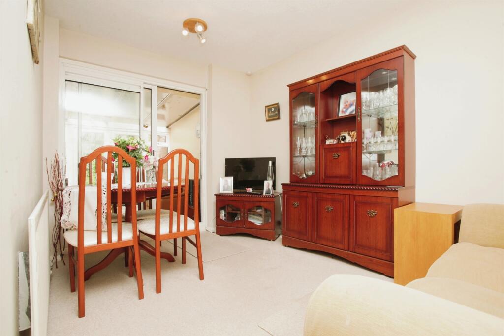 Additional property image - Waverley Road, Rugby