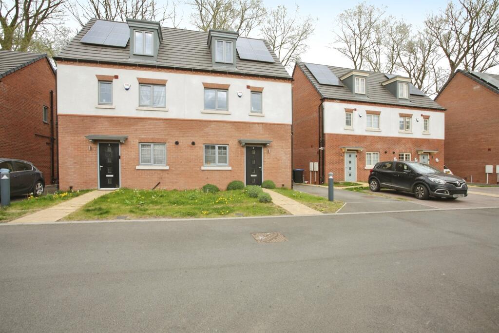 Main image of property: Merynton Close, Rugby