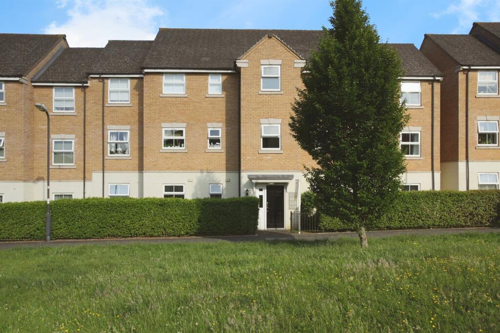 Main image of property: Flaxdown Gardens, Rugby