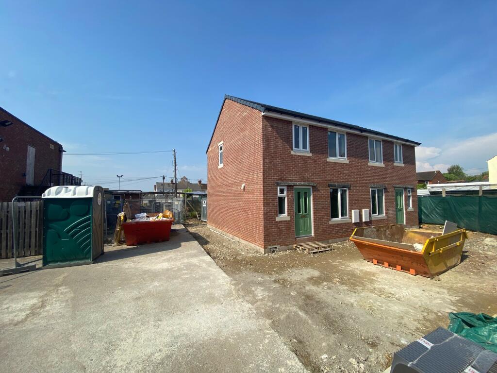 2 bedroom semidetached house for sale in Avening Street, Swindon, SN2