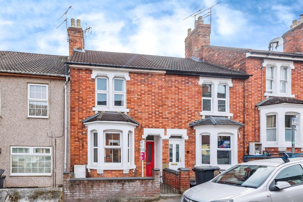 Main image of property: Stanier Street, Swindon