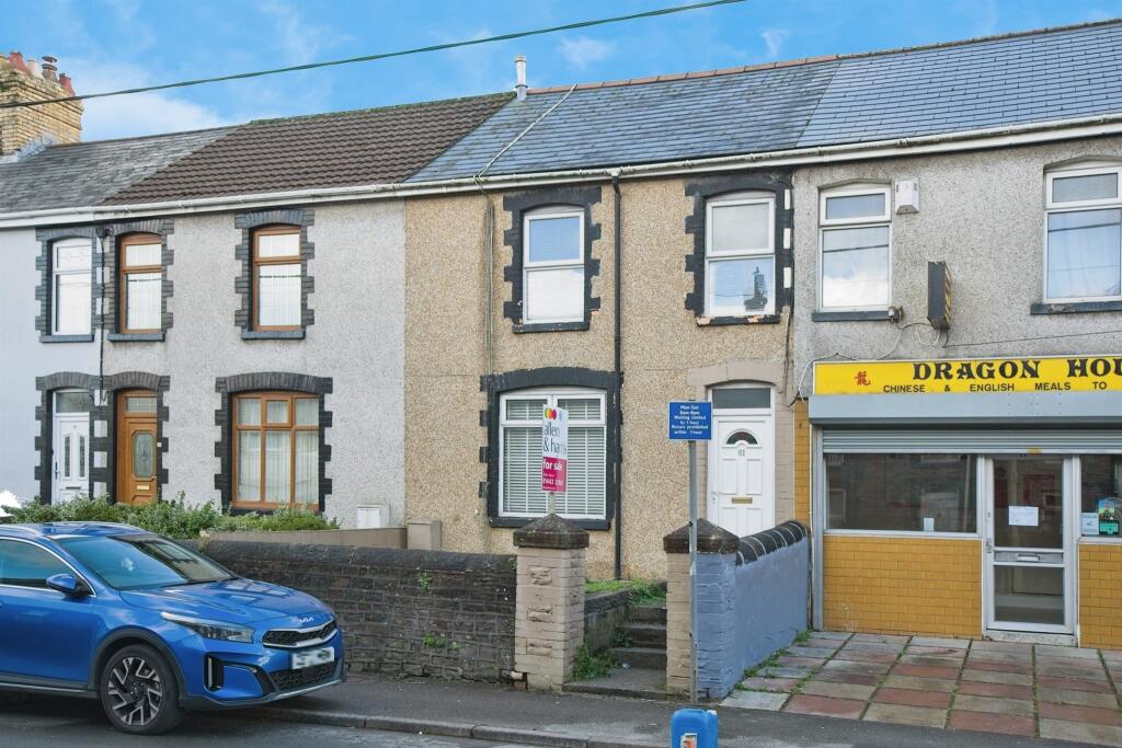3 bedroom terraced house for sale in Bridgend Road, Llanharan