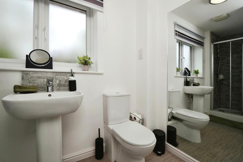 Additional property image - Highfields, Tonyrefail, PORTH