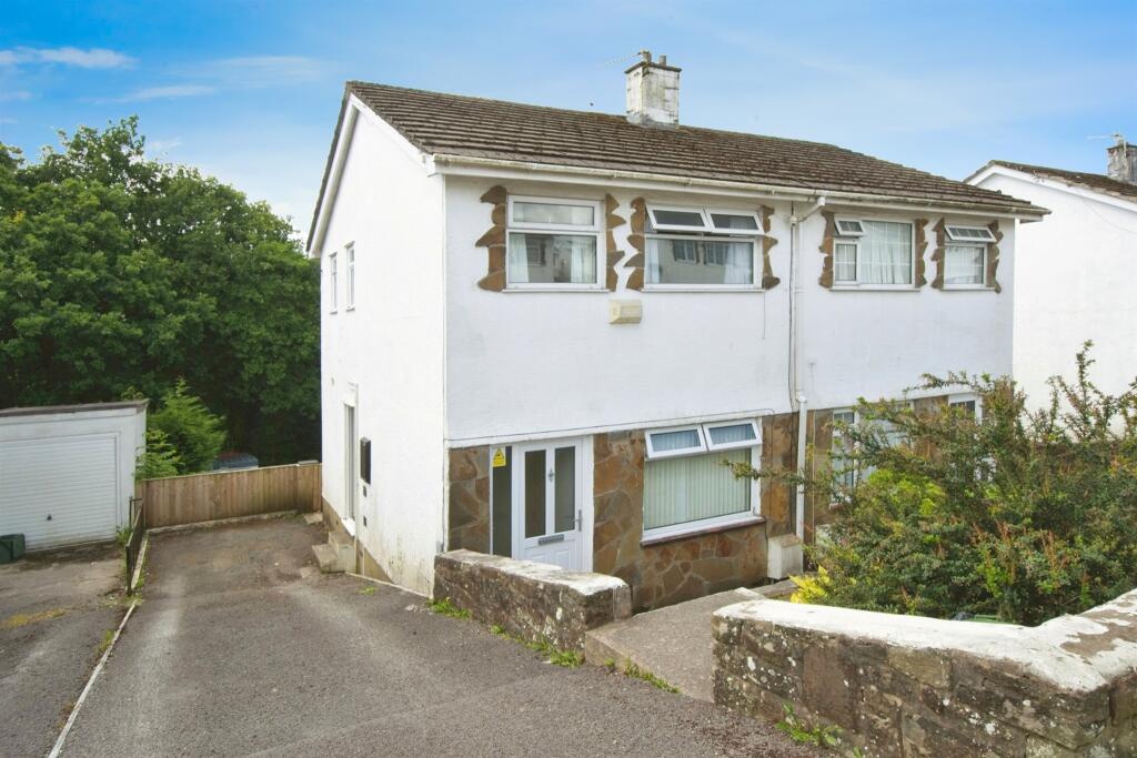 3 bedroom semidetached house for sale in Hawthorn Park, Brynna, Pontyclun, CF72