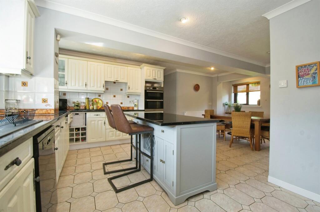 Additional property image - Glan Creigiau, Groesfaen, Pontyclun