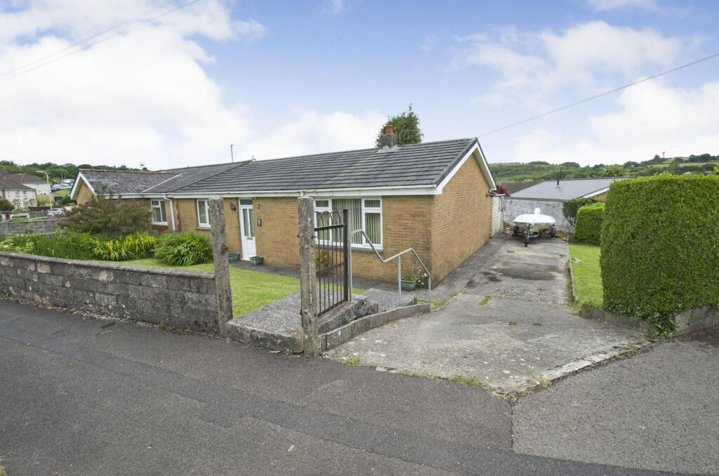 3 bedroom semidetached bungalow for sale in Tan Y Bryn, Beddau, Pontypridd, CF38