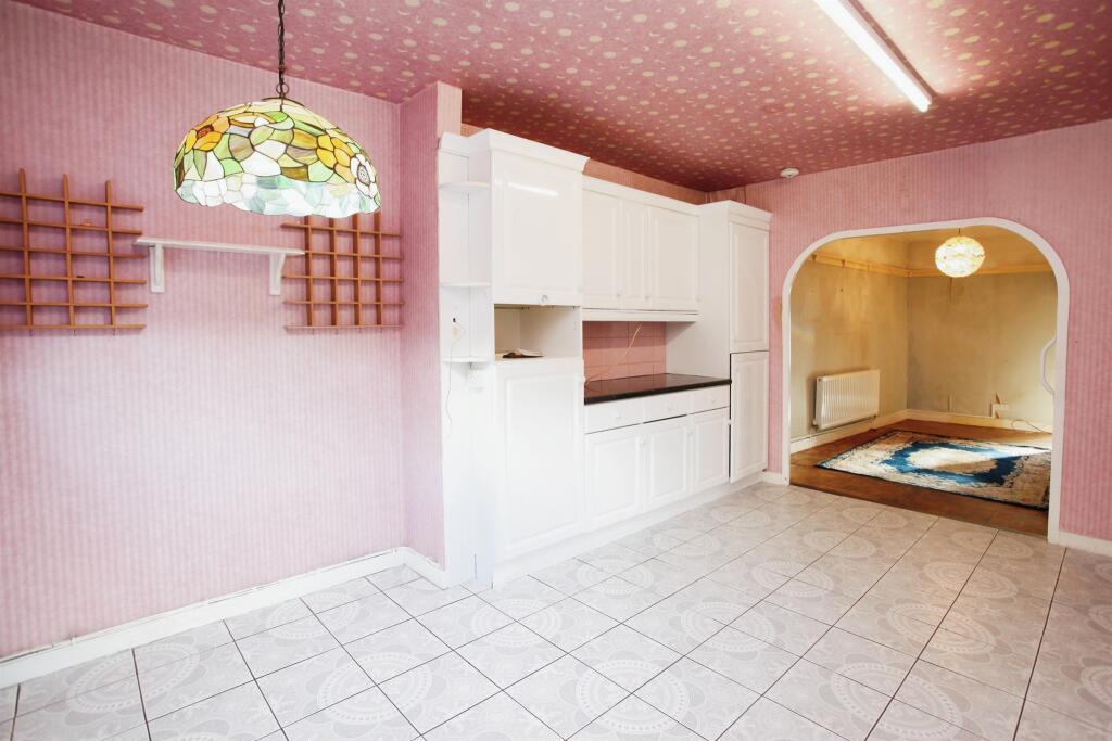Additional property image - Groesfaen, Groesfaen, Pontyclun