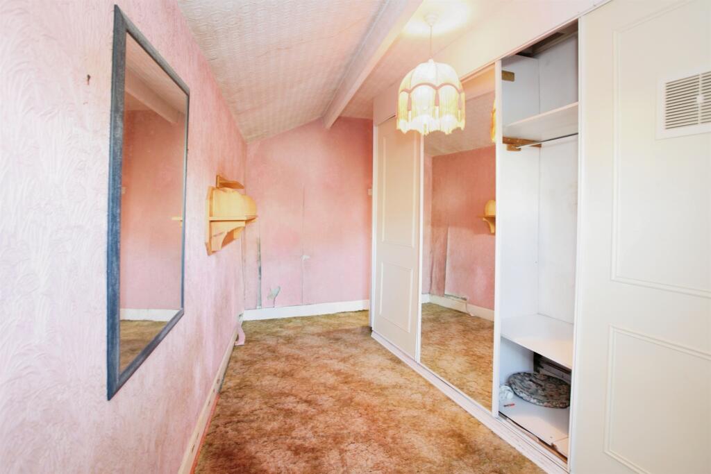 Additional property image - Groesfaen, Groesfaen, Pontyclun