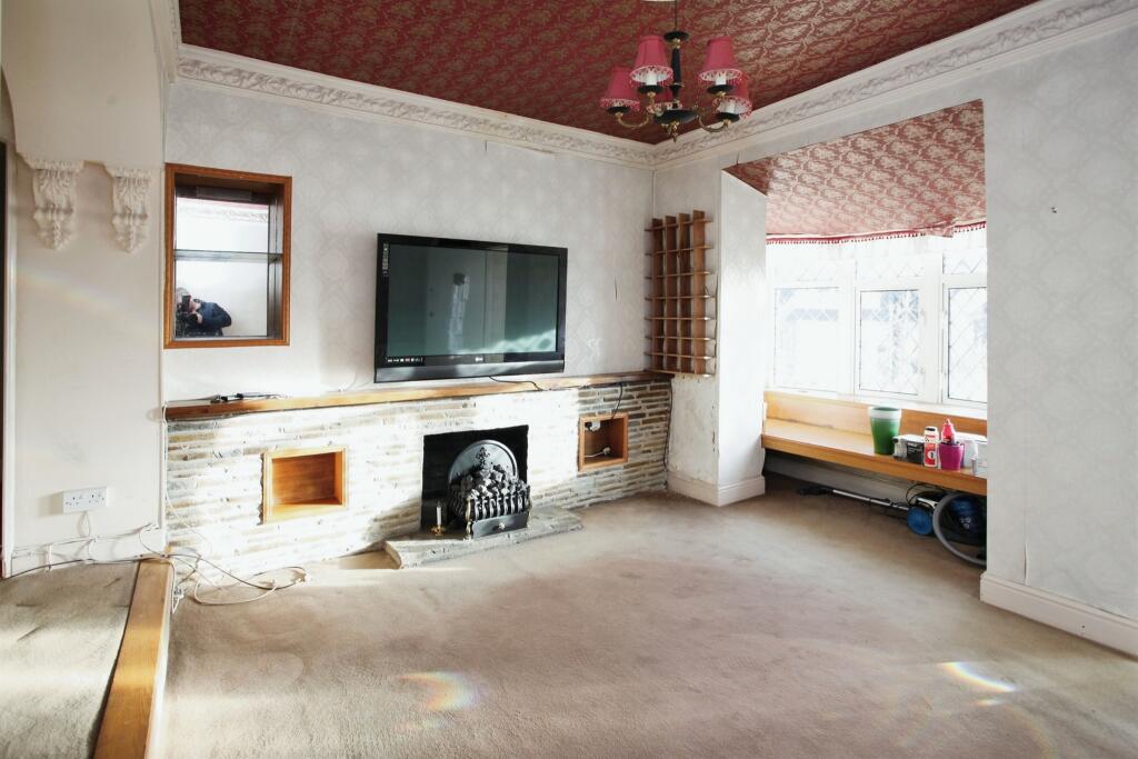Additional property image - Groesfaen, Groesfaen, Pontyclun