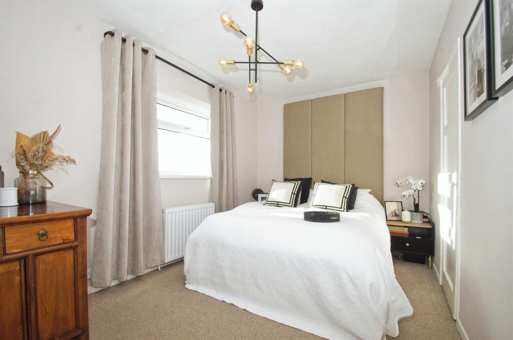 Additional property image - Heol Y Coed, Pontyclun