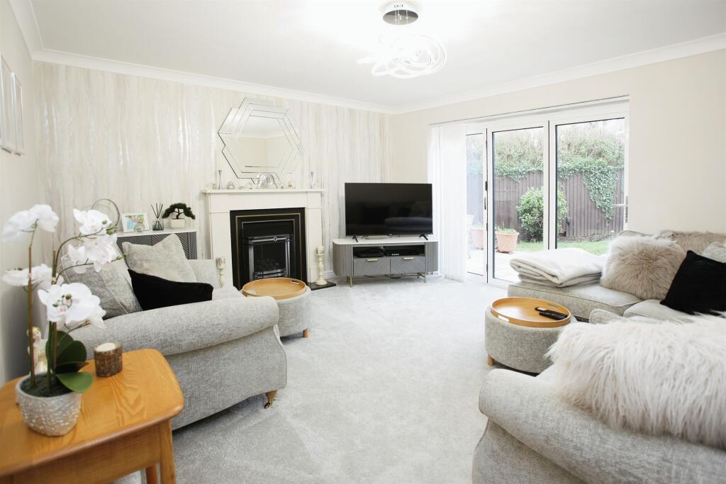 Additional property image - Bryn Creigiau, Groesfaen, PONTYCLUN
