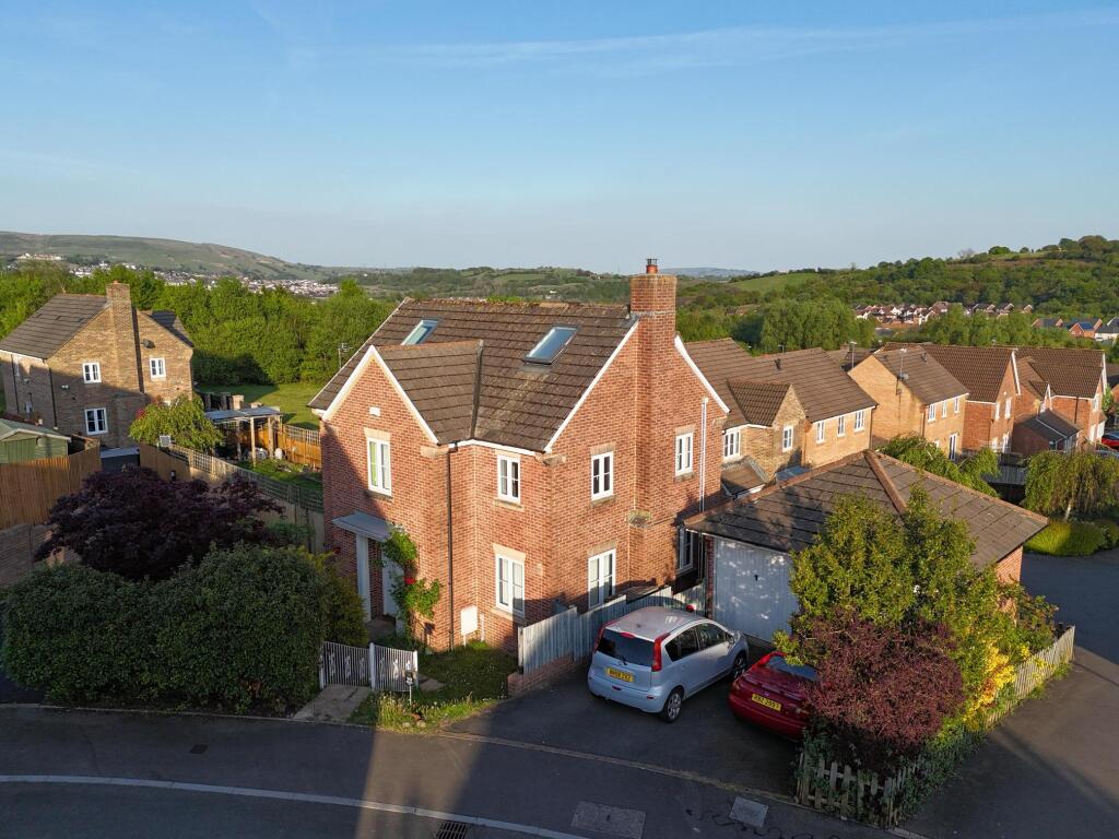 Main image of property: Beech Wood Drive, Tonyrefail, Porth