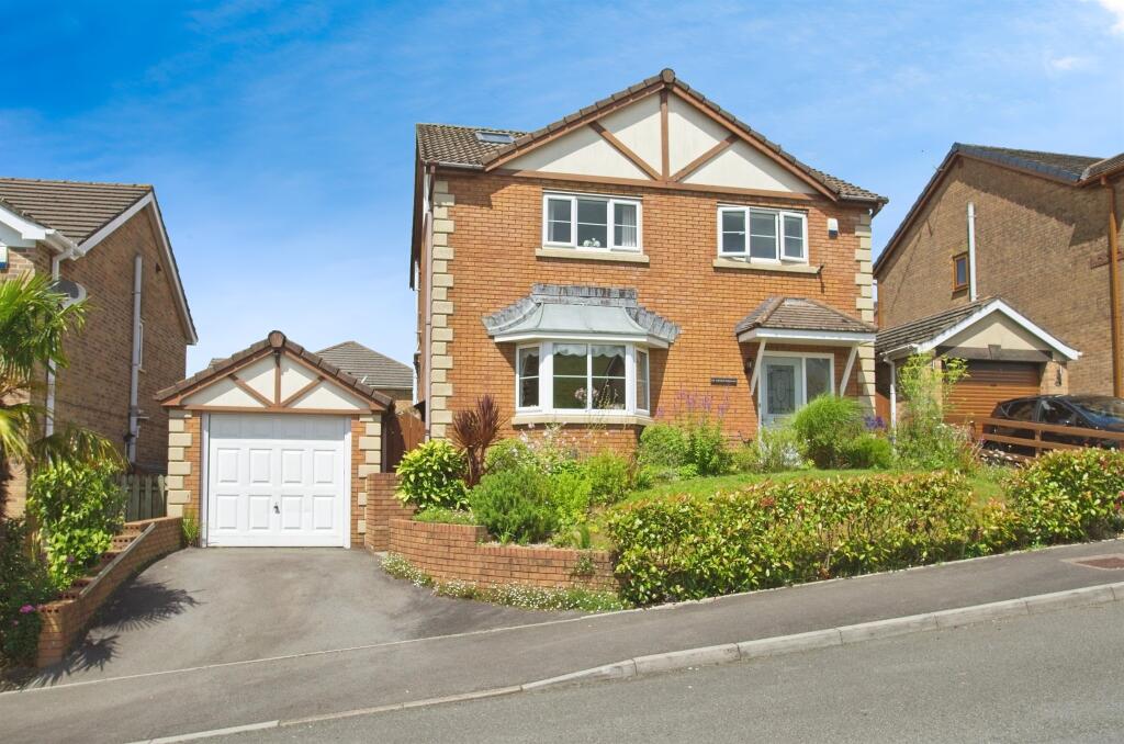 Main image of property: Gwern Heulog, Tonyrefail, Porth