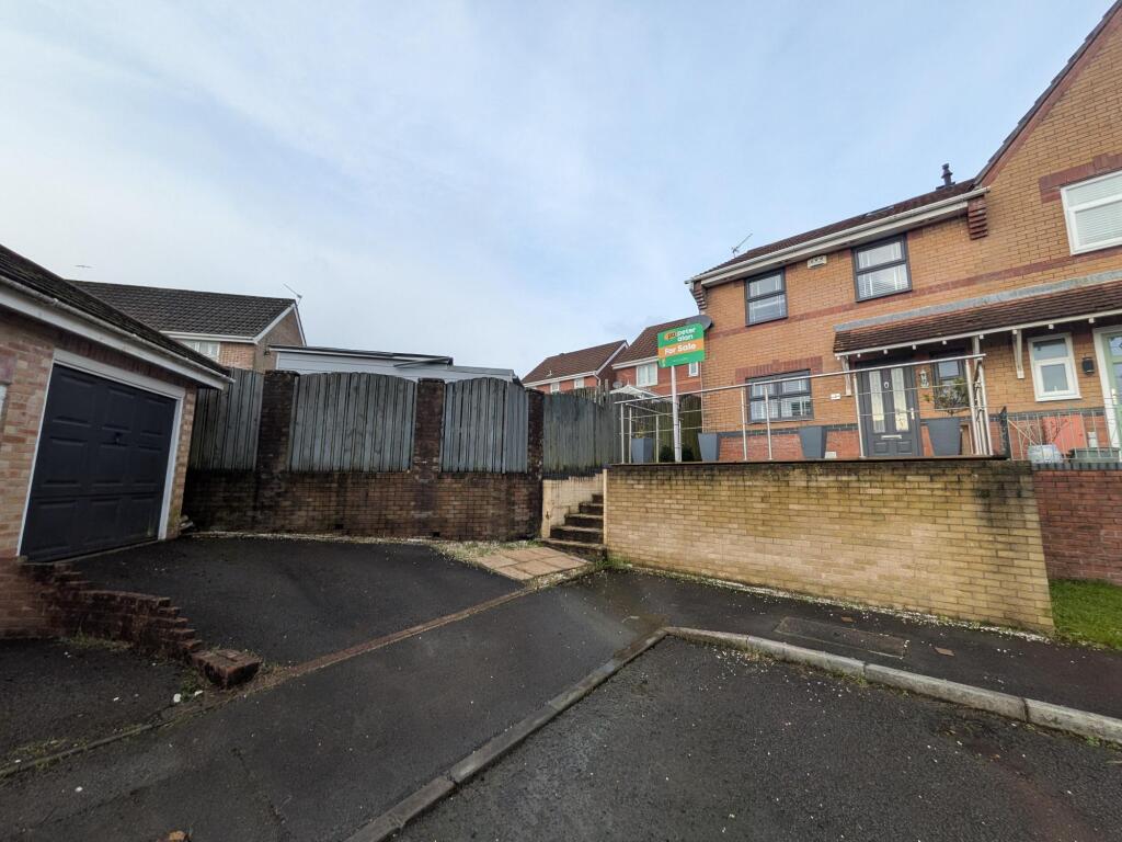 Main image of property: Elm Wood Drive, Tonyrefail, Porth