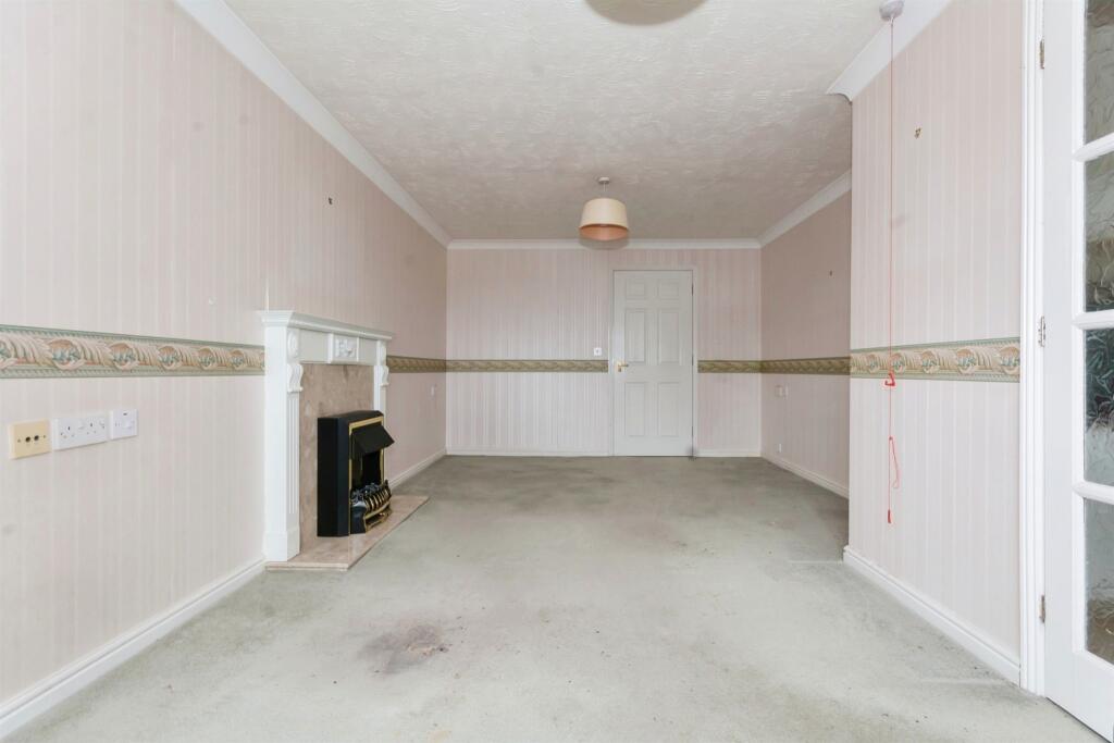 Additional property image - Stratford Road, Hall Green, Birmingham