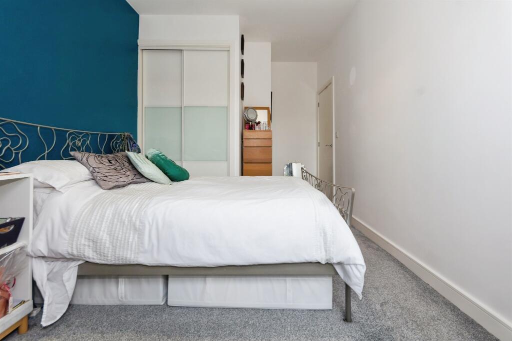 Additional property image - Warwick Road, SOLIHULL