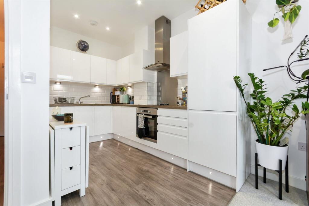 Additional property image - Warwick Road, SOLIHULL
