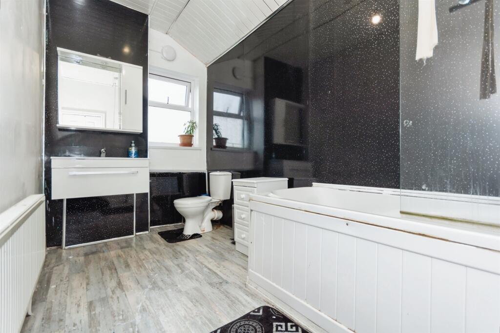 Additional property image - Solihull Road, Sparkhill, Birmingham