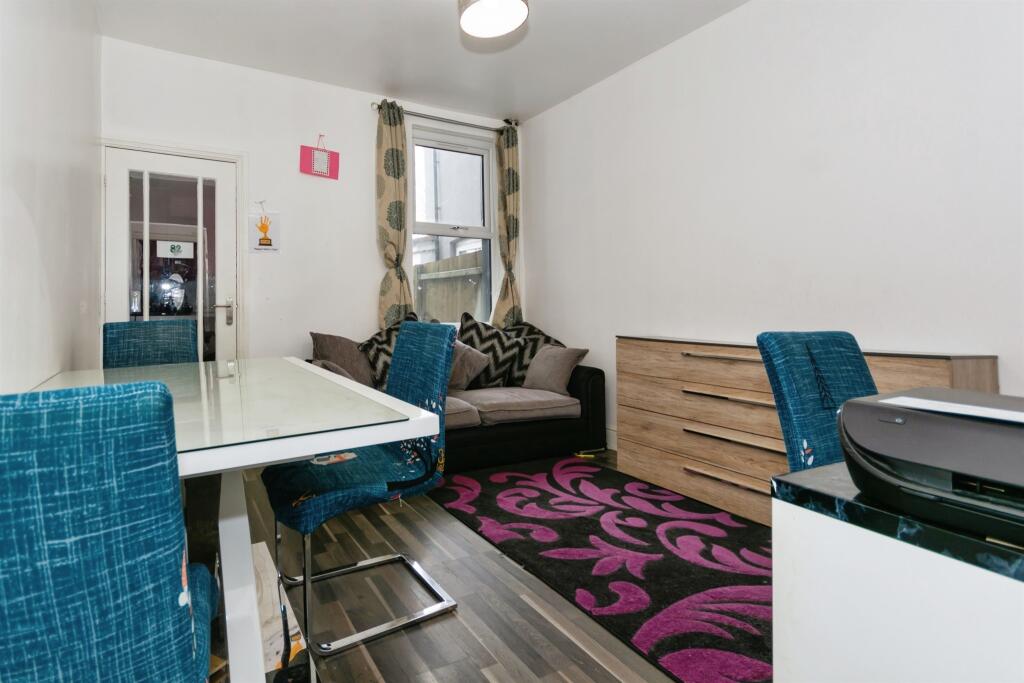 Additional property image - Solihull Road, Sparkhill, Birmingham