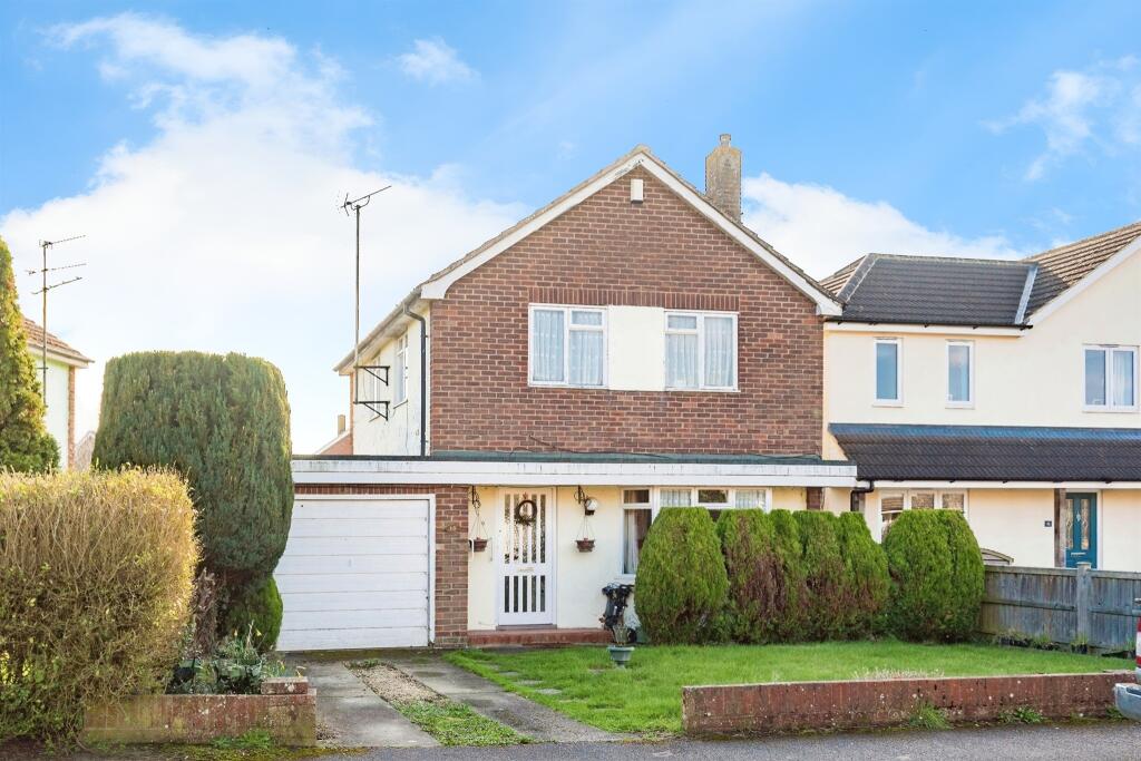 3 bedroom detached house for sale in Brookmead Drive, Wallingford, OX10