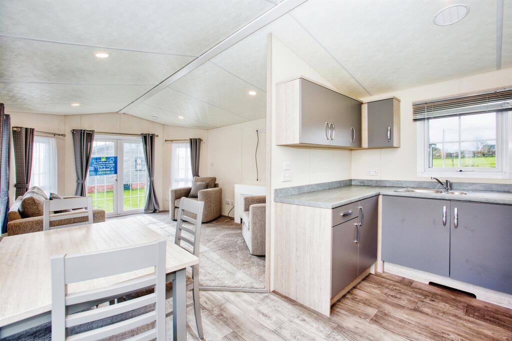 Additional property image - Bath & West Lodge Park, Cannards Grave, Shepton Mallet