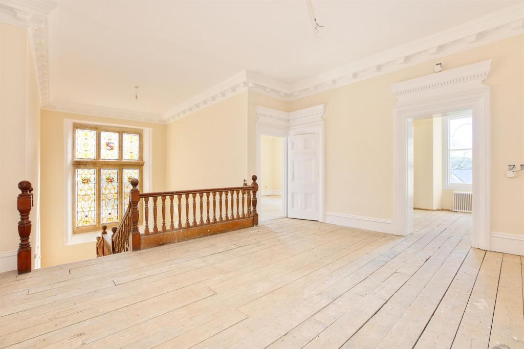 Additional property image - Priorygate Court, Castle Cary