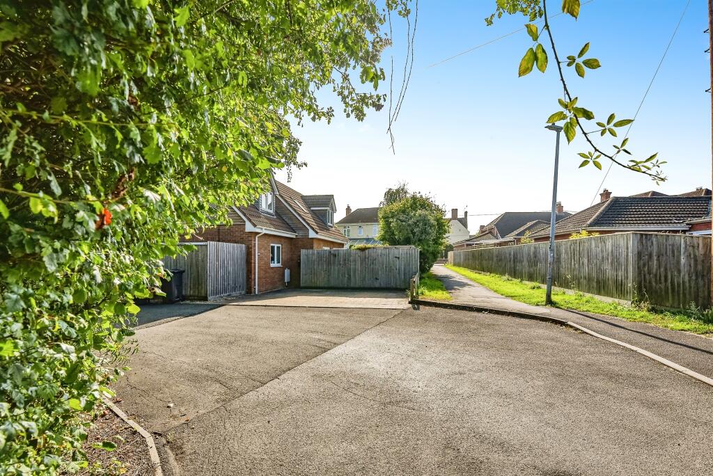 Additional property image - Eden Vale Road, Westbury