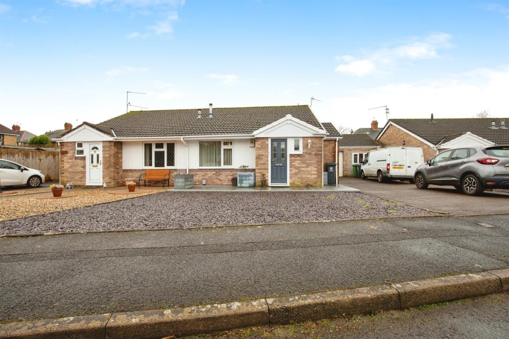 2 bedroom semi-detached bungalow for sale in Silver Birch Close, Cardiff, CF14