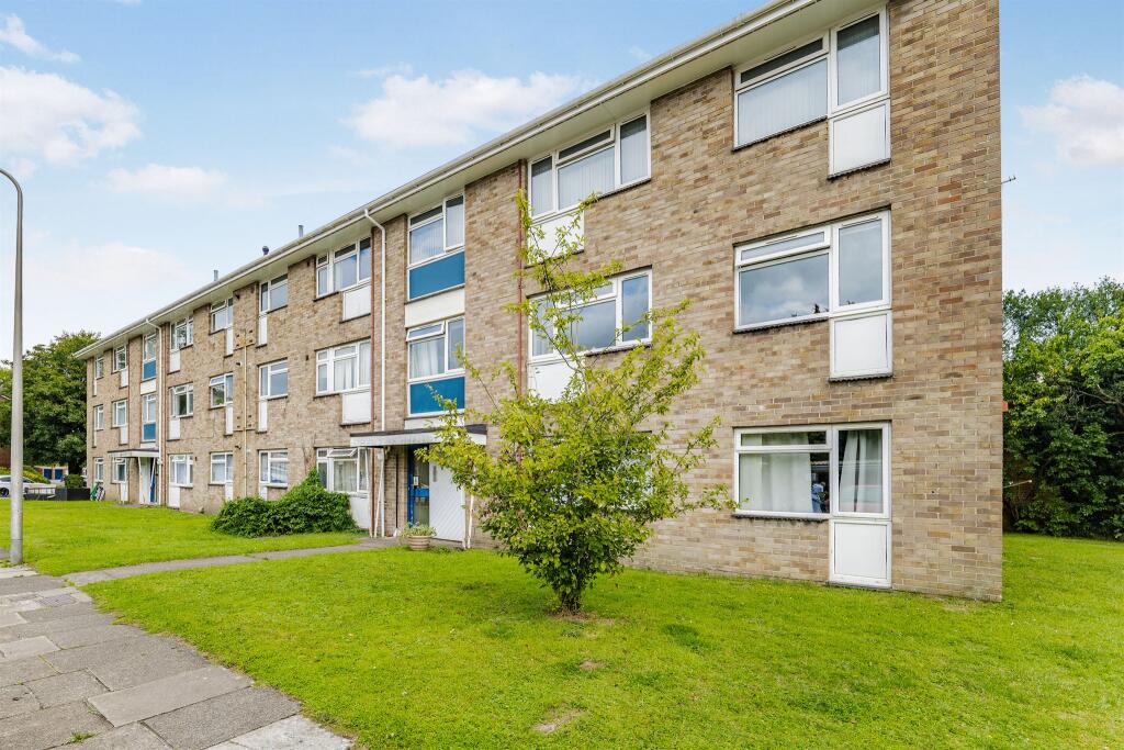 Main image of property: Park Lane, Whitchurch, Cardiff