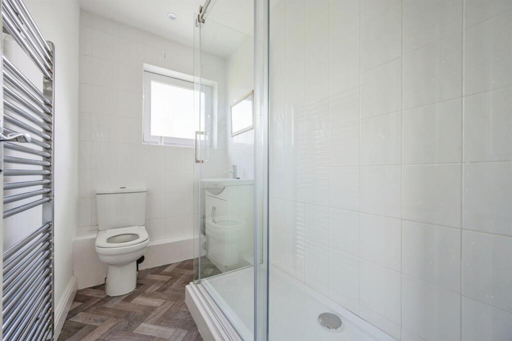 Additional property image - Lime Grove, Ashbourne