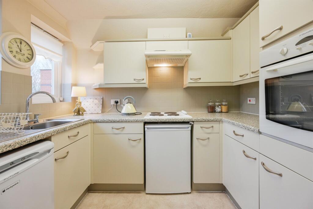 Additional property image - Chatsworth Court, Park View, Ashbourne