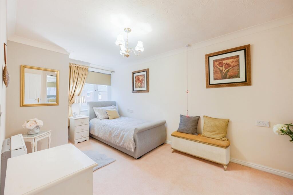 Additional property image - Chatsworth Court, Park View, Ashbourne