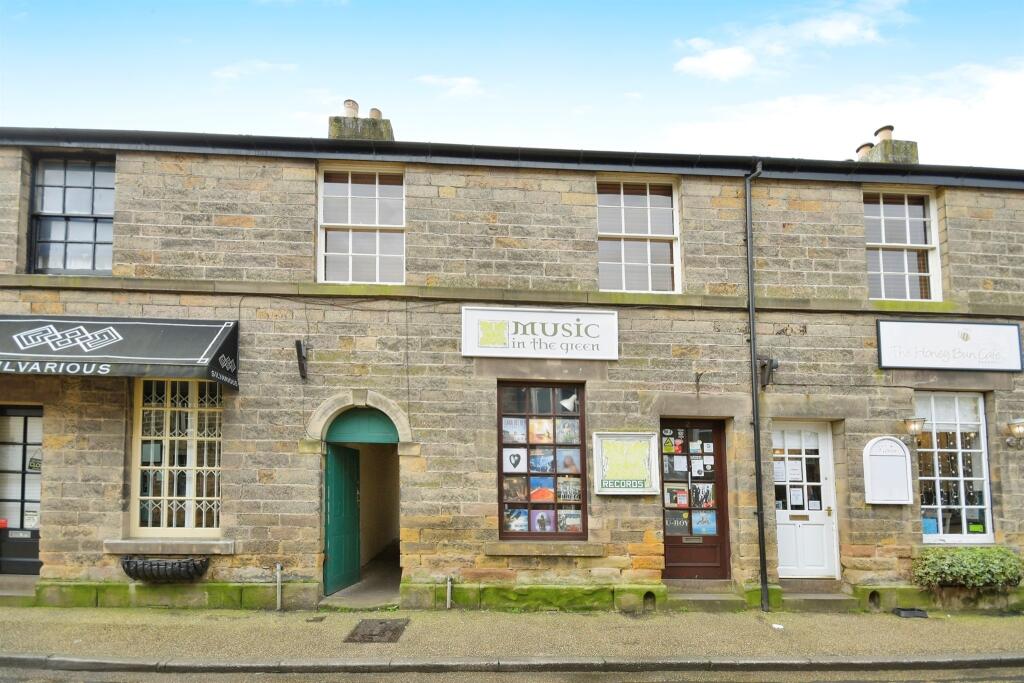 2 bedroom apartment for sale in Water Street, Bakewell, DE45