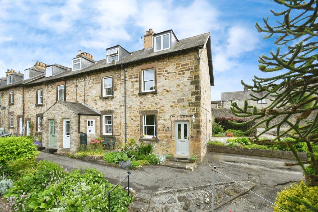 2 bedroom cottage for sale in Catcliffe Cottages, Bakewell, DE45