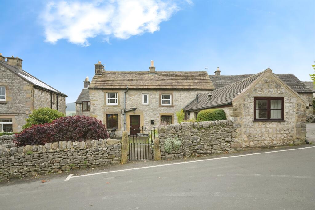 Main image of property: Coldwell End, Youlgrave, BAKEWELL