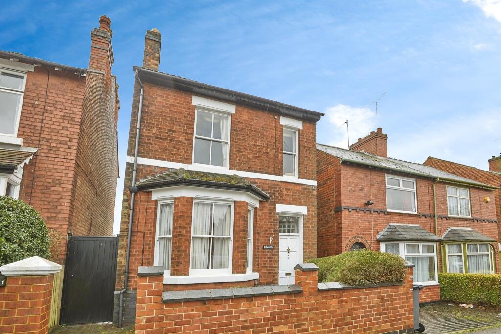 3 bedroom detached house for sale in Littleover Lane, Derby, DE23