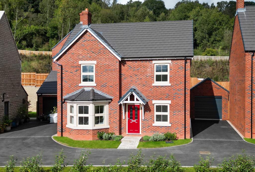 4 bedroom detached house for sale in Drovers Way, Ambergate, Belper, DE56