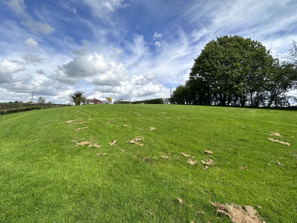 3 bedroom detached house for sale in Mill Lane, Milwich, Stafford, ST18