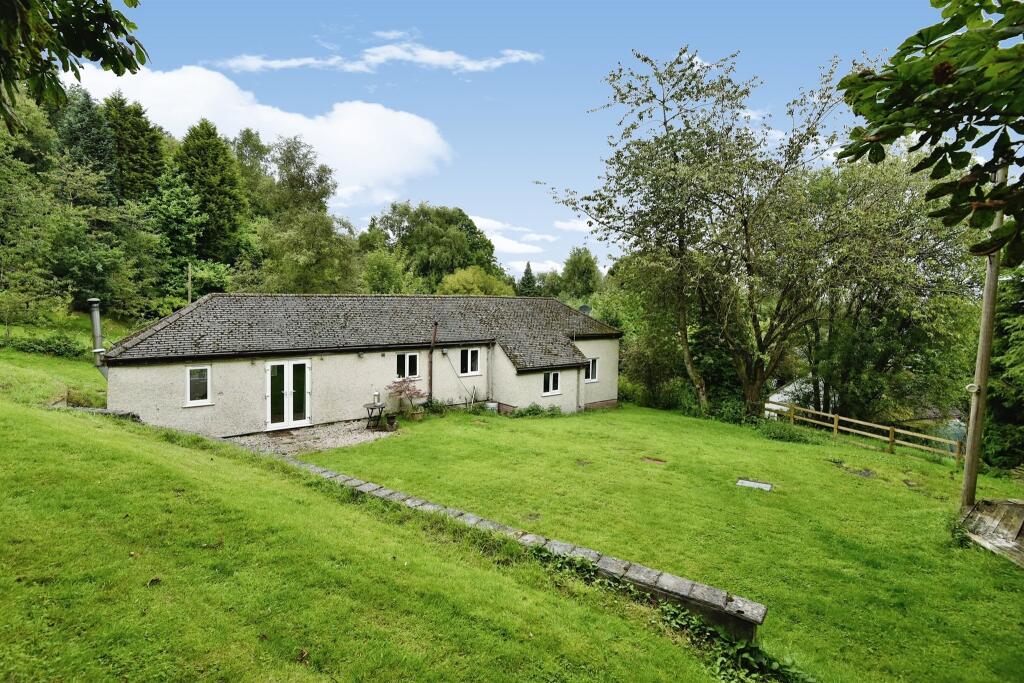 Main image of property: Commonside, Cheadle, Stoke-On-Trent