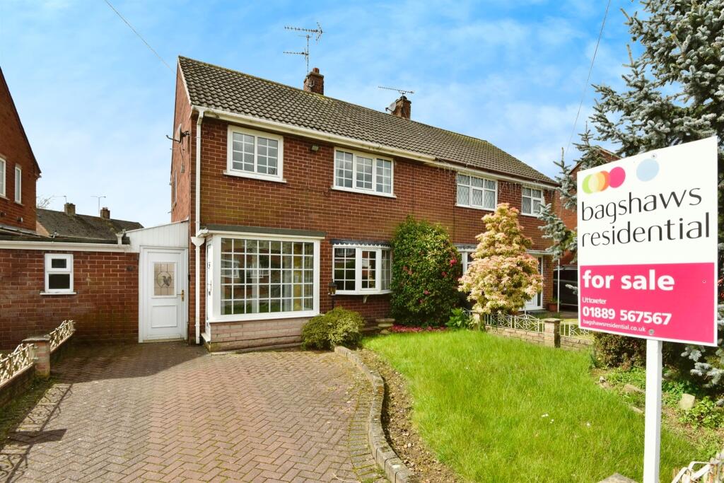 3 bedroom semidetached house for sale in Copes Way, Uttoxeter, ST14
