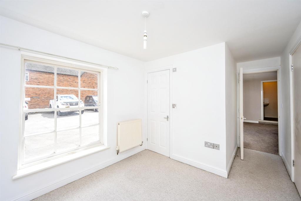 2 bedroom apartment for sale in High Street, Uttoxeter, ST14