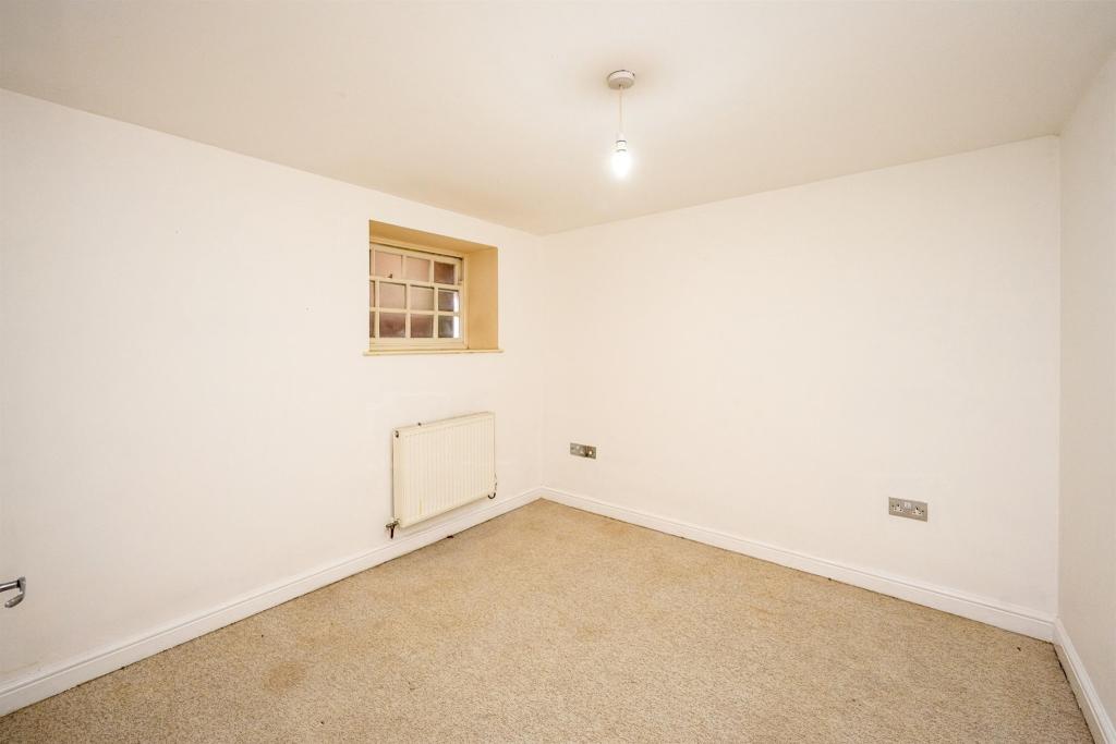 2 bedroom apartment for sale in High Street, Uttoxeter, ST14