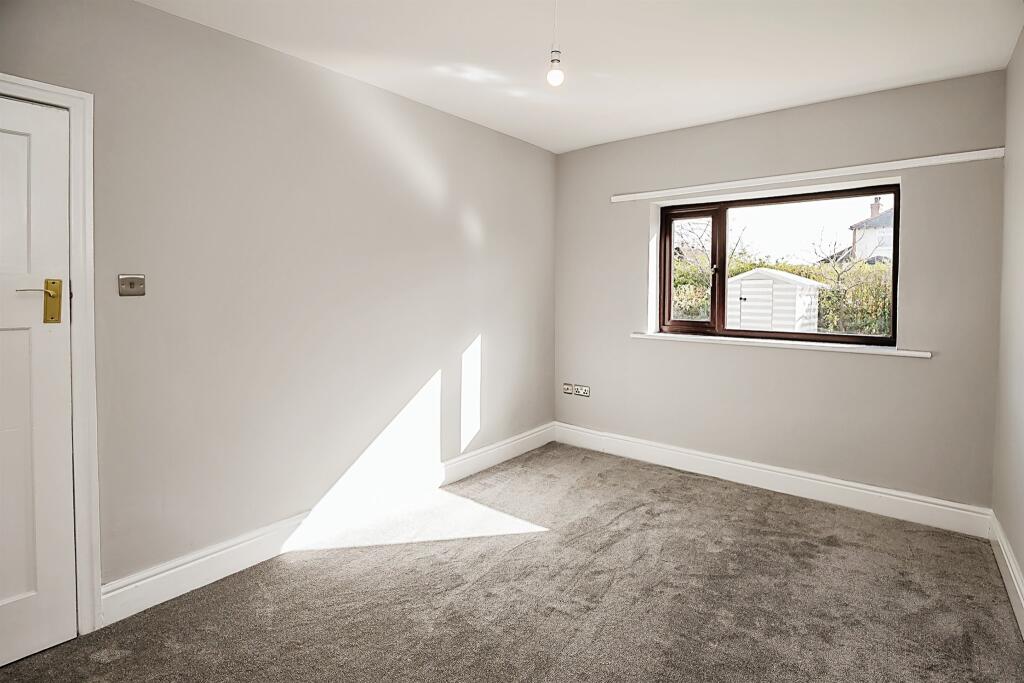 2 bedroom detached bungalow for sale in Oakfield Avenue, Upton, Chester