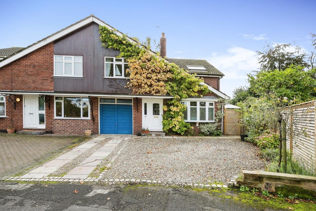 3 bedroom semidetached house for sale in Peel Crescent, Ashton Hayes