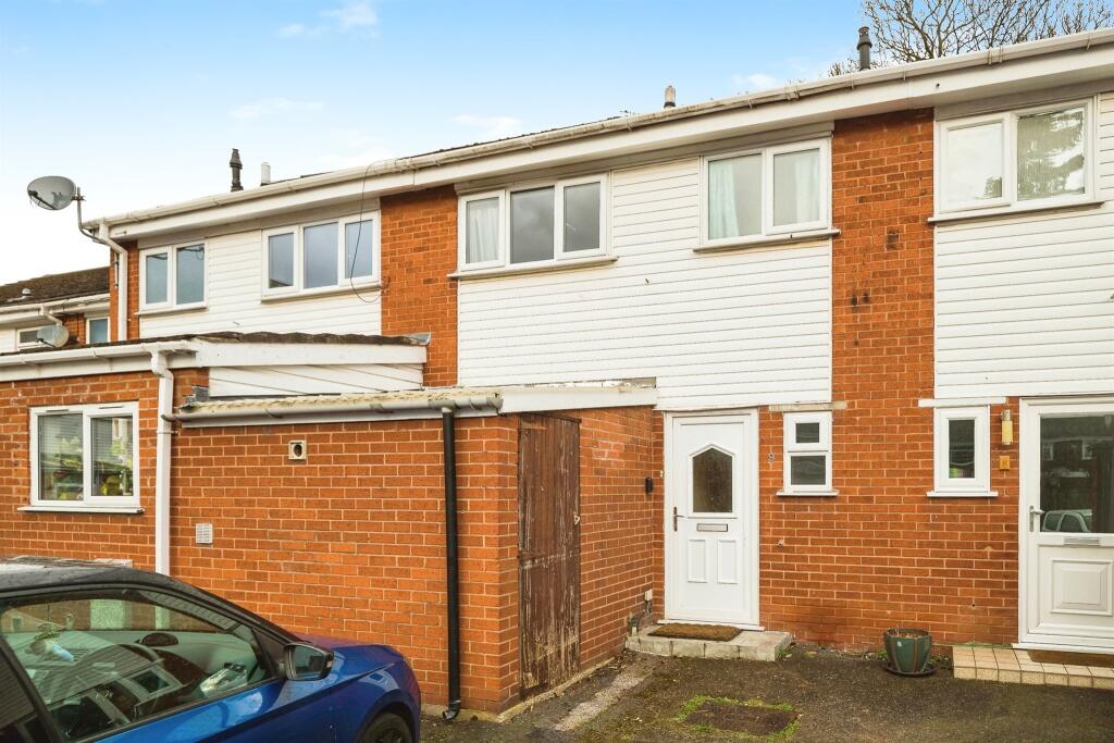 3 bedroom terraced house for sale in Watling Court, Vicars Cross, Chester, CH3