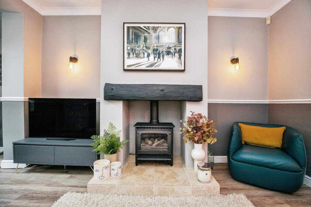 Additional property image - Deeside Lane, Sealand, Chester