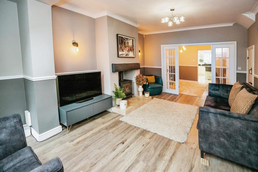 Additional property image - Deeside Lane, Sealand, Chester
