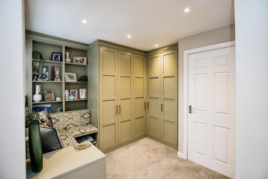 Additional property image - Deeside Lane, Sealand, Chester
